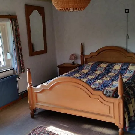 Le Petit Spimont Fleuri Country house