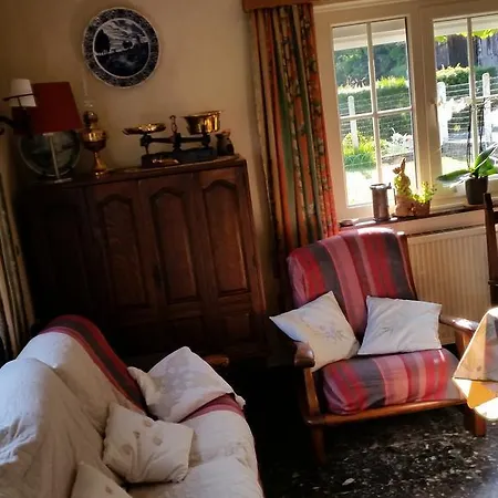 Le Petit Spimont Fleuri Country house *